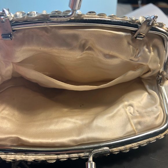 VINTAGE GLITTERING PURSE - Picture 3 of 4